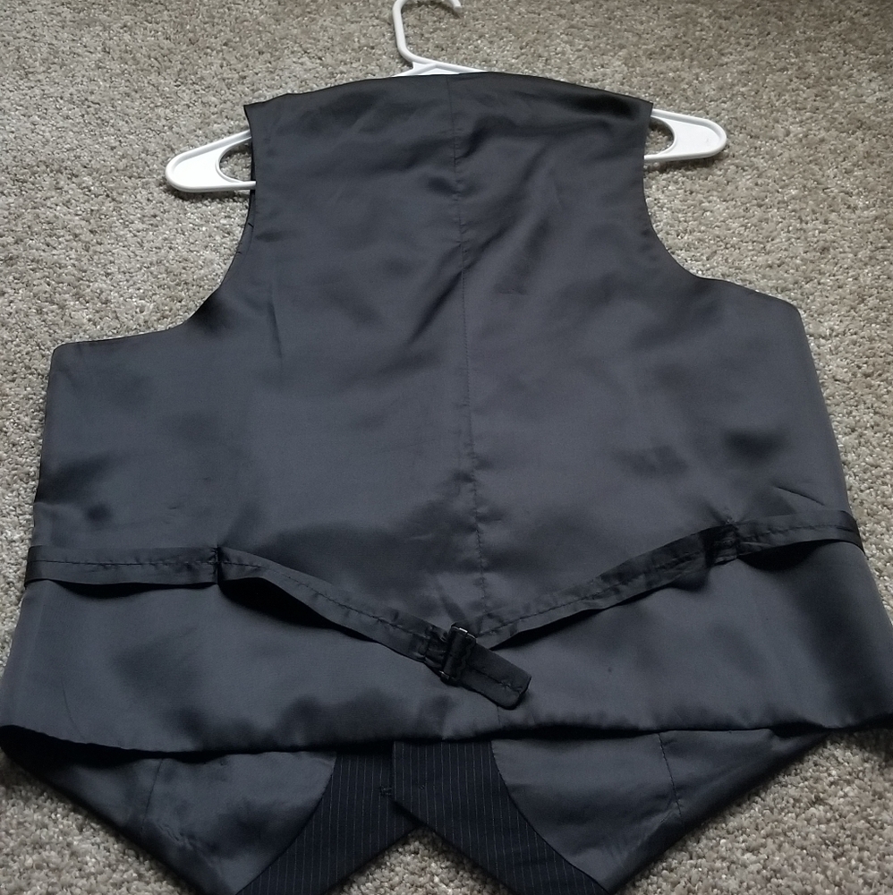 Kenneth Cole Reaction Dress Vest - Picture 4 of 4